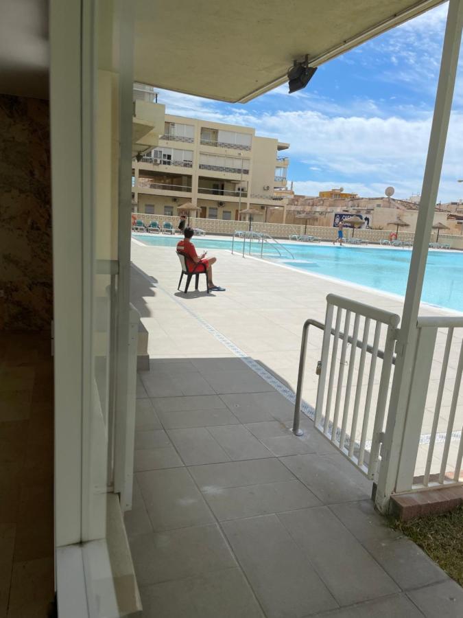 Apartamento Totalmente Reformado Con Piscina Y Jardines Al Lado De La Playa De La Carihuela Torremolinos Dış mekan fotoğraf