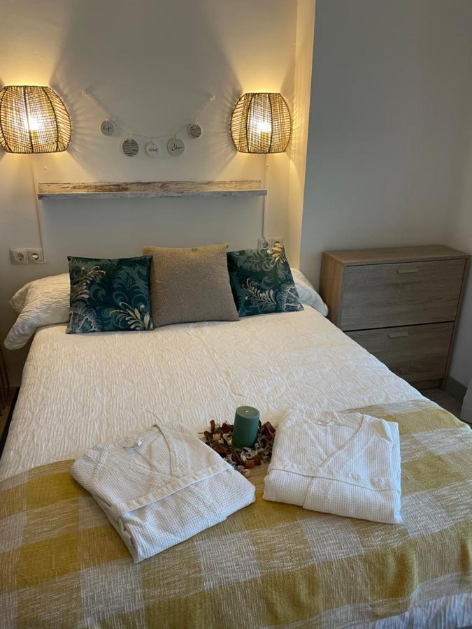 Apartamento Totalmente Reformado Con Piscina Y Jardines Al Lado De La Playa De La Carihuela Torremolinos Dış mekan fotoğraf