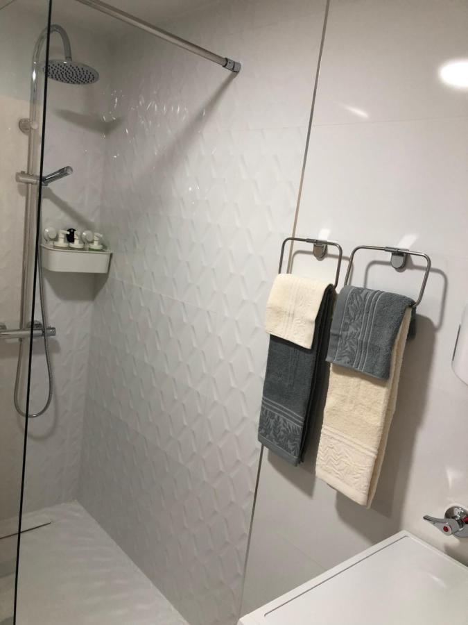 Apartamento Totalmente Reformado Con Piscina Y Jardines Al Lado De La Playa De La Carihuela Torremolinos Dış mekan fotoğraf