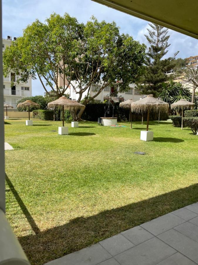 Apartamento Totalmente Reformado Con Piscina Y Jardines Al Lado De La Playa De La Carihuela Torremolinos Dış mekan fotoğraf
