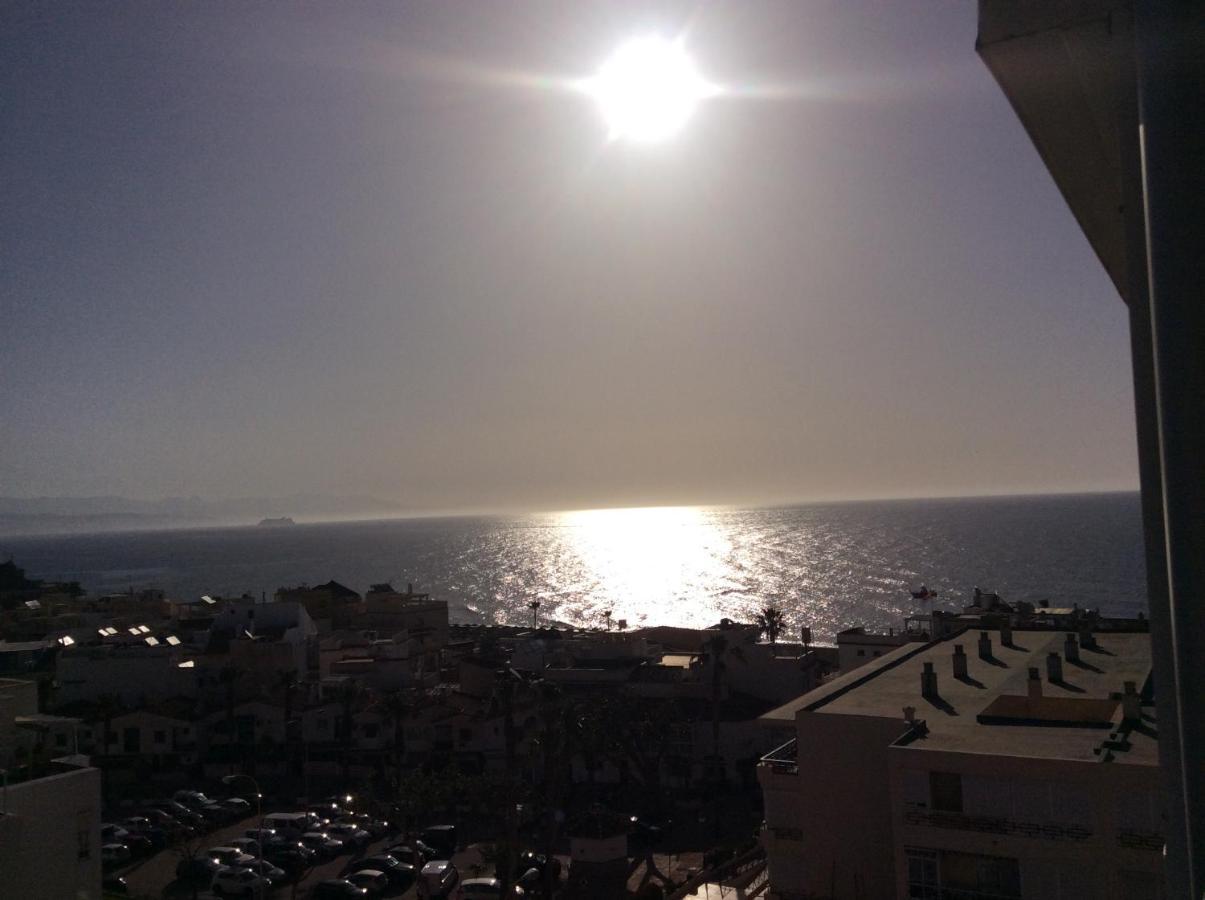 Apartamento Totalmente Reformado Con Piscina Y Jardines Al Lado De La Playa De La Carihuela Torremolinos Dış mekan fotoğraf